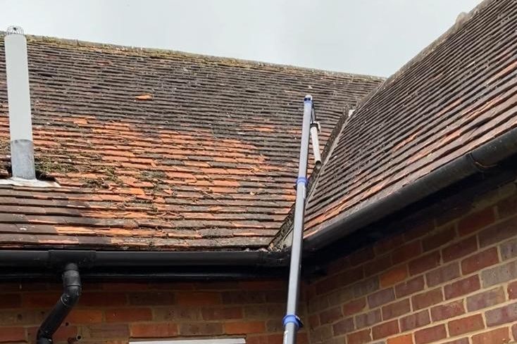 Gutter Cleaning Surrey & Sussex