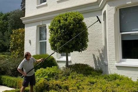 Window Cleaning Surrey & Sussex